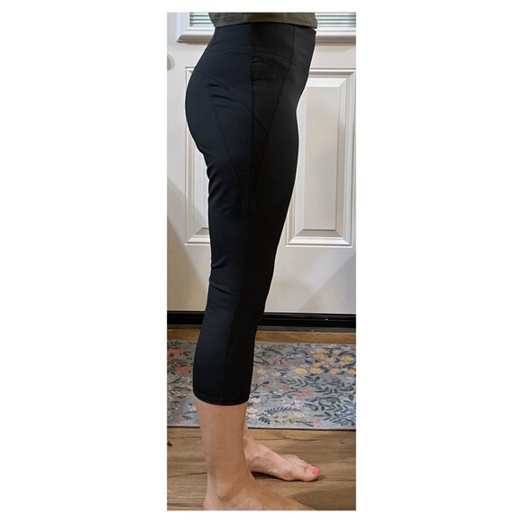 Kuhl black capri hiking tights, medium, great used condition - Picture 3 of 15